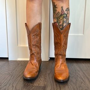 Light Brown Women’s Cowboy Boots Size 9